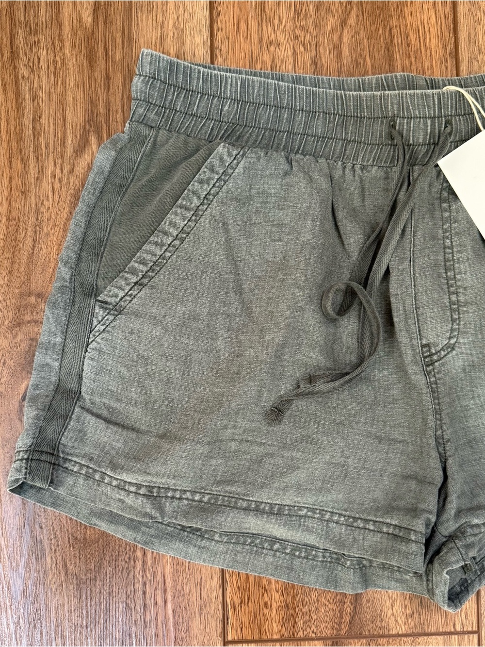NWT Splendid Pull-On Drawstring Olive Green Shorts - Picture 3 of 10